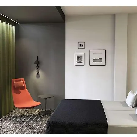 Hotel Via Plaza By Hackmann