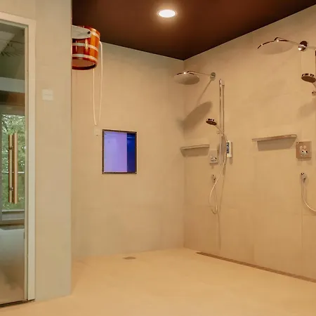 فندق Via Plaza By Hackmann