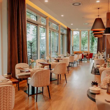 Via Plaza By Hackmann 4* Меппен