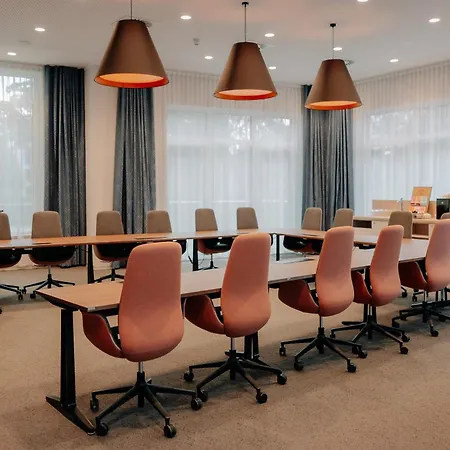 Via Plaza By Hackmann 4* مبن