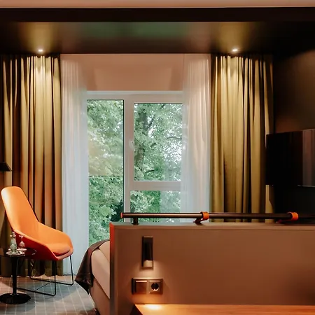 Via Plaza By Hackmann Hotel 4*