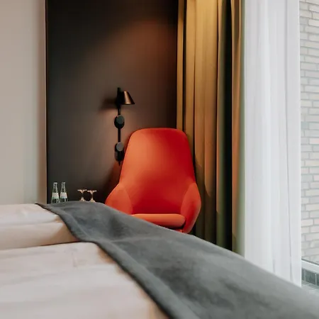 Via Plaza By Hackmann Hotel 4*