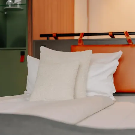 Via Plaza By Hackmann مبن