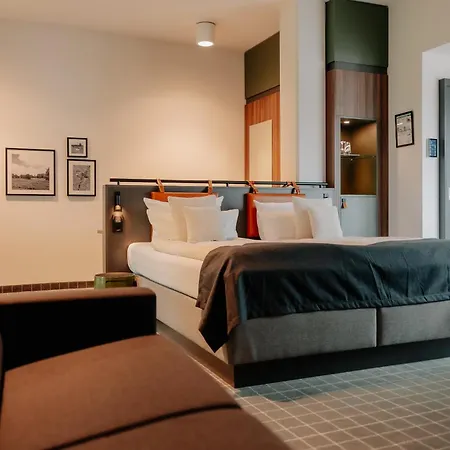 Via Plaza By Hackmann 4*