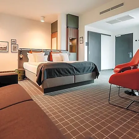 Via Plaza By Hackmann 4*