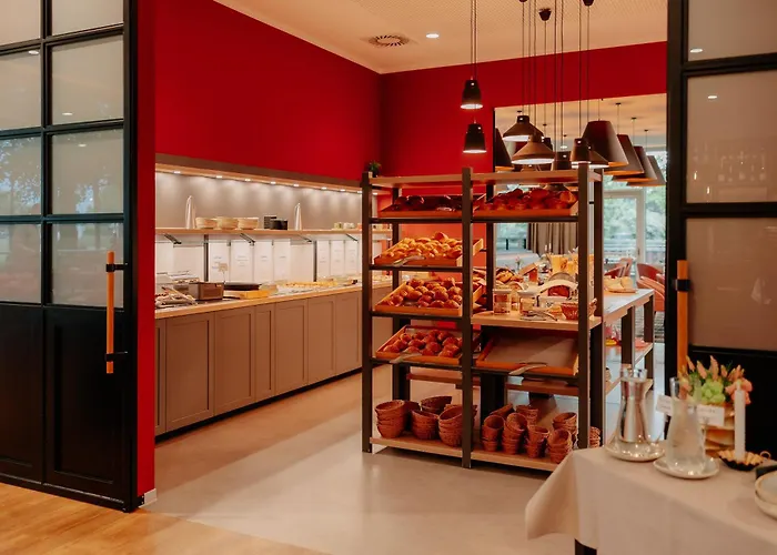 Via Plaza By Hackmann Hotell